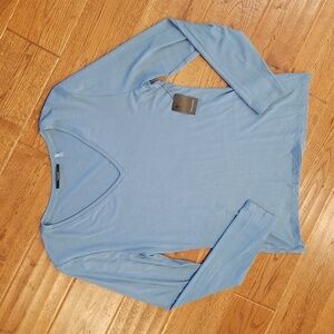 Tahari v-neck top